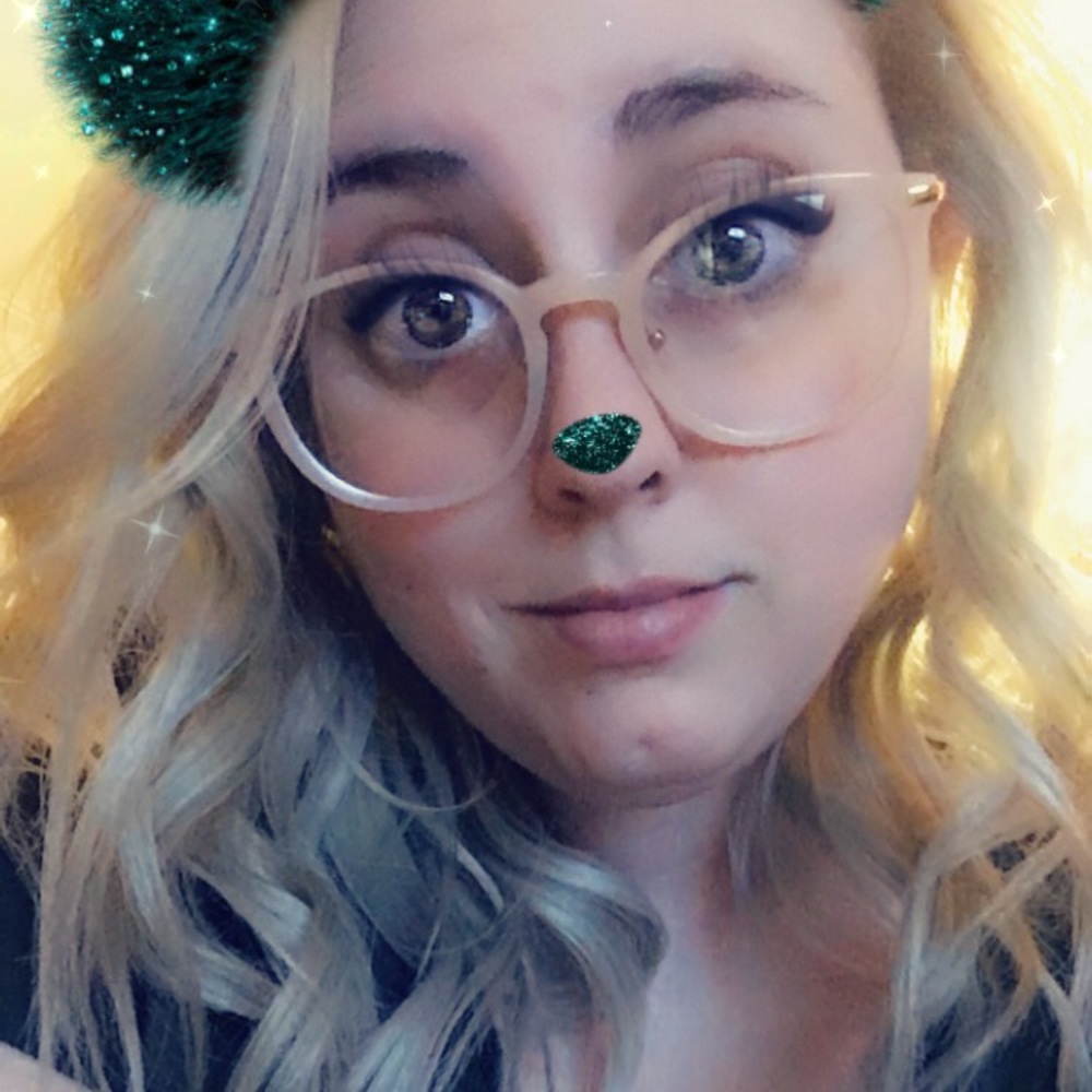 Meet your Posher, Kassandra